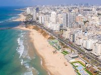 בין קפה על החוף למשחקי רשת: פנאי מודרני בבת ים