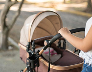 איך להתארגן ליציאה מהבית עם תינוק – מדריך ליום שלם בלי לחץ