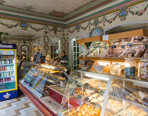 מאפיית בוטיק או ייצור המוני? כך תתאימו את הציוד לצרכי העסק שלכם